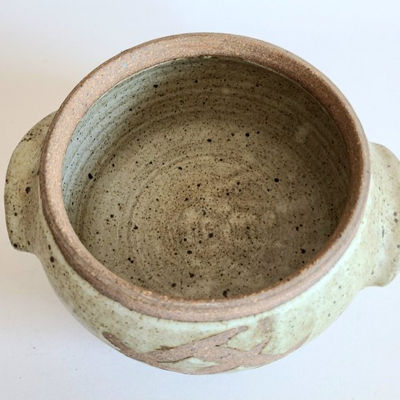 Vintage stoneware handmade ceramic pot/vase/cover pot/planter. Signed by artist. - Picture 2 of 6